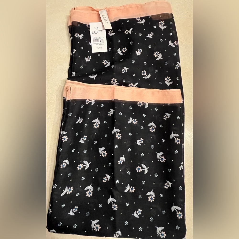 NWT LOFT floral eternity scarf